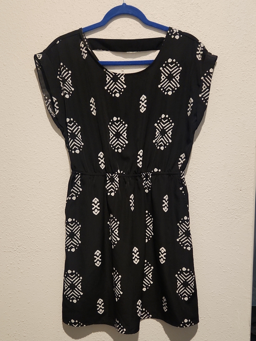 Pink Rose Vintage Black White Tribal Print Dress Pockets Cinched Waist M